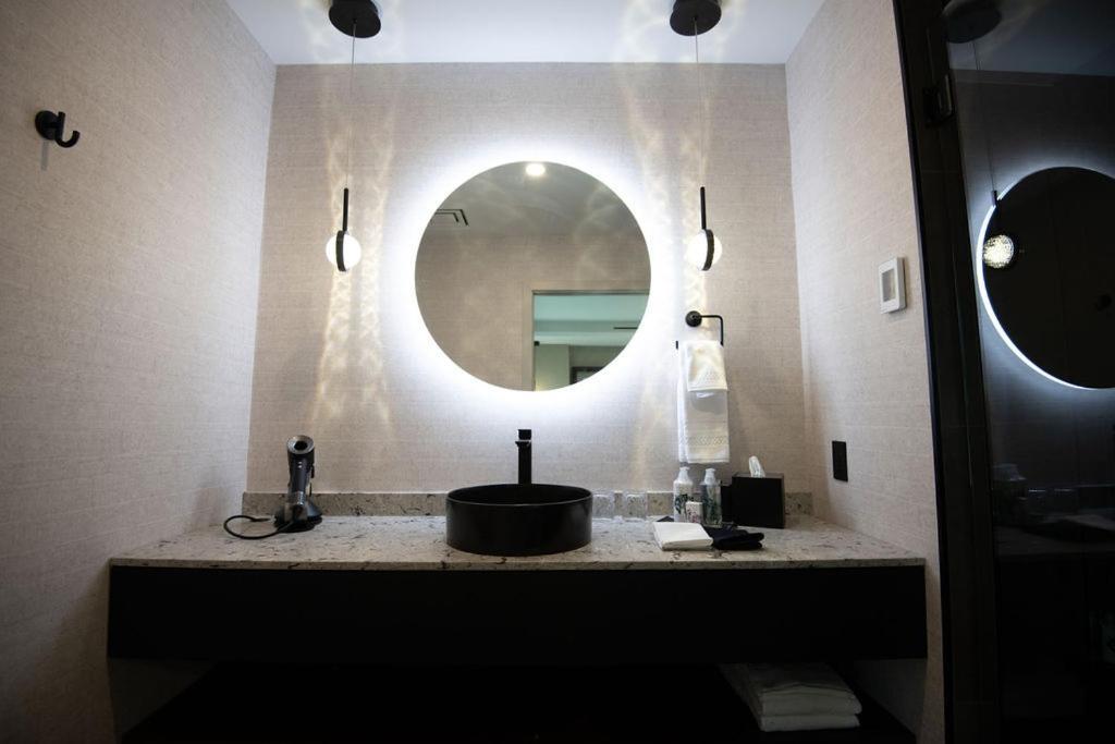 The Reid Hotel Vanderhoof Екстер'єр фото
