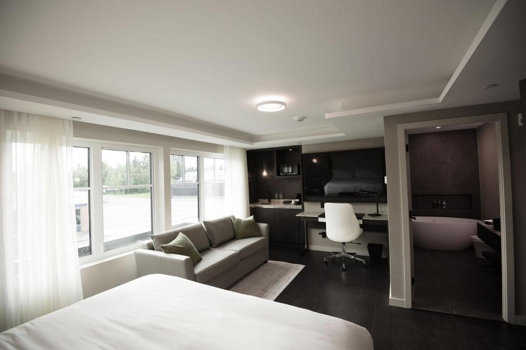 The Reid Hotel Vanderhoof Екстер'єр фото