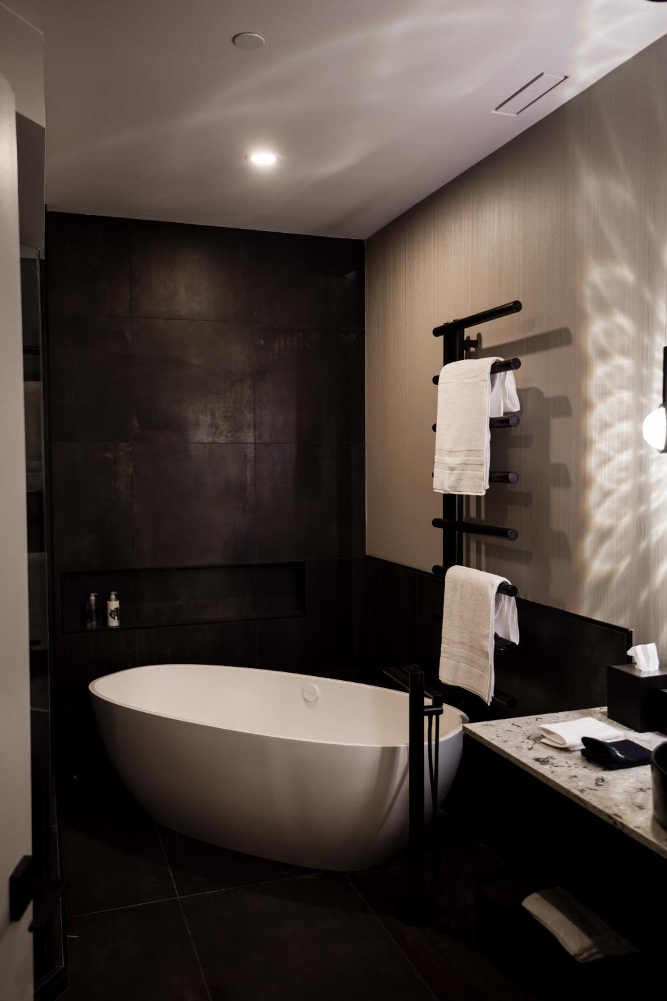 The Reid Hotel Vanderhoof Екстер'єр фото